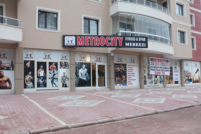 METROCÝTY vücut geliþtirme fitness tekvando salonu Konya